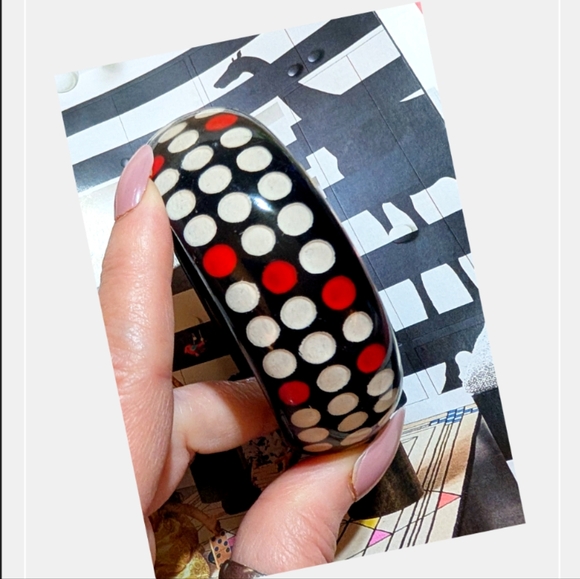 Vintage Heavy Chunky Lucite Mod 60s Polkadot Bangle Bracelet - Picture 4 of 5